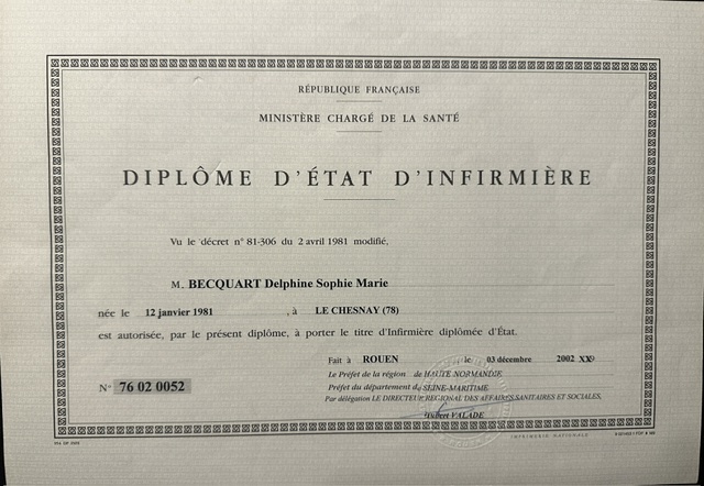Diplôme d’État d’infirmière de Delphine Becquart, obtenu en 2002.